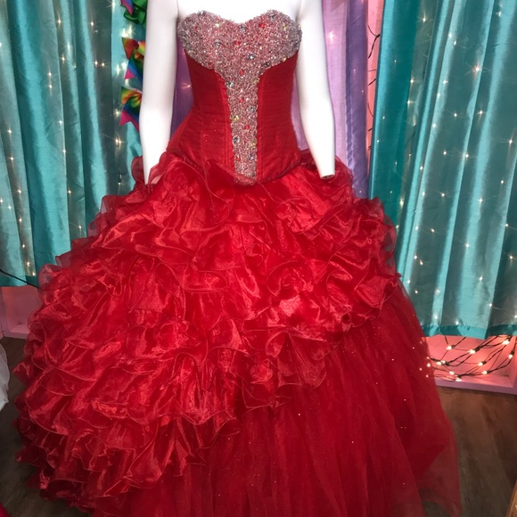 Dresses & Skirts - Formal dress/Vestido de quinceañera